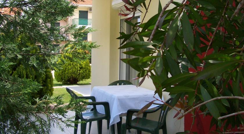 Apartments Monika Kriopigi Exterior foto